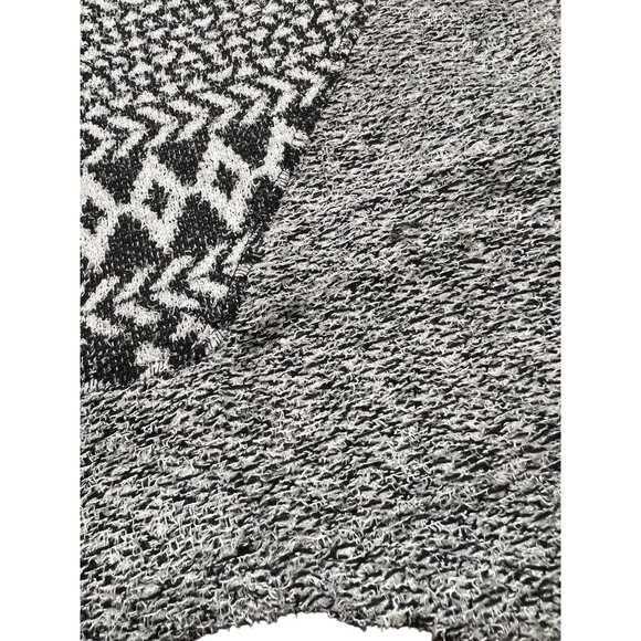 One World Diamond Print Pullover Tunic Sweater Black White Asymmetrical XXL NWT - Picture 2 of 4